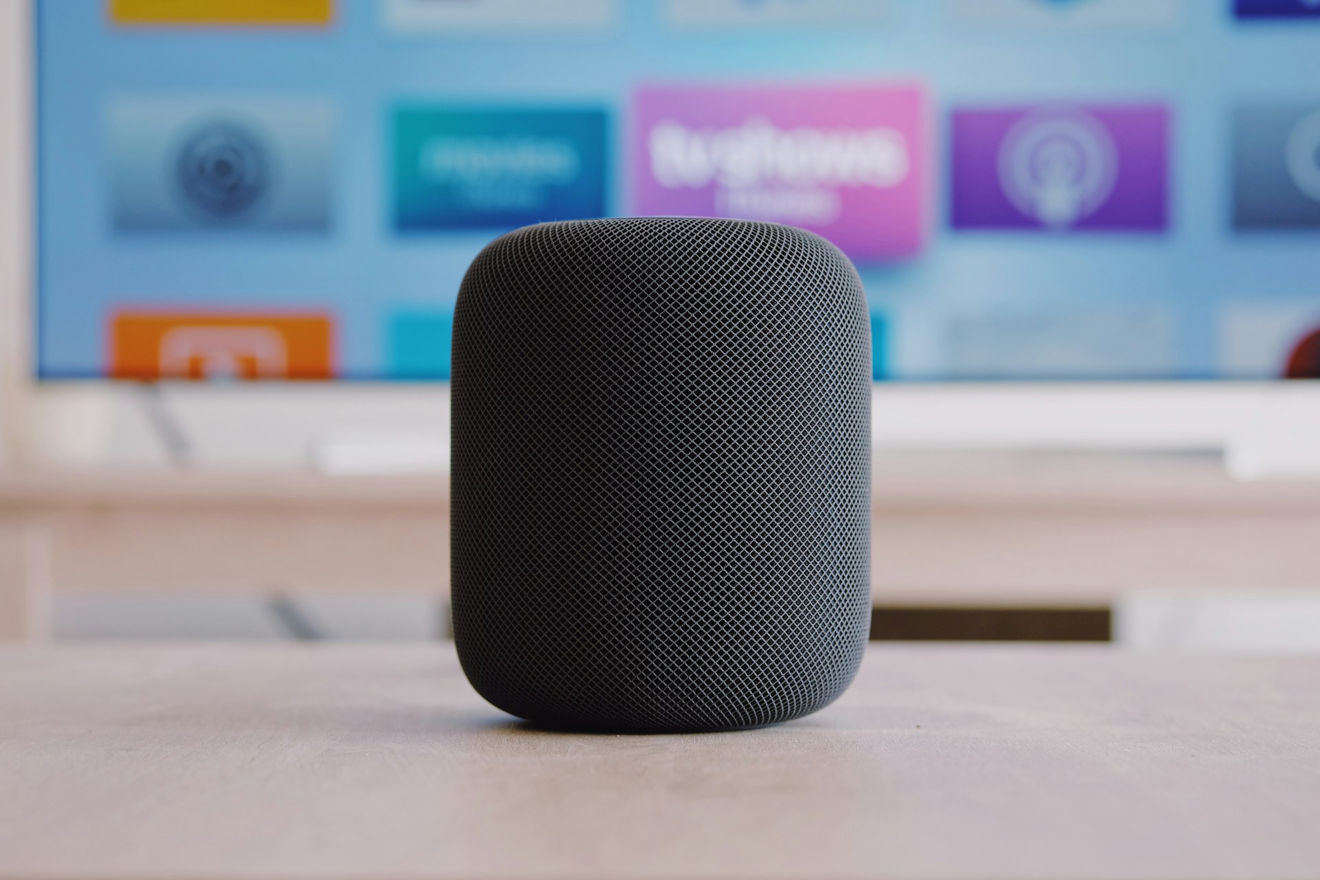 Apple verschiebt neues Smart-Home-Produkt – Siri-Entwicklung sorgt für Verzögerung